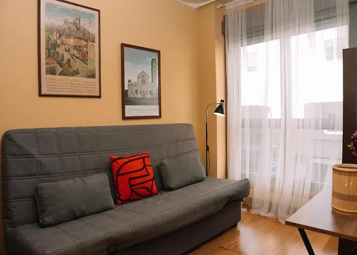 Comodo Luminoso Y Centrico By 比戈