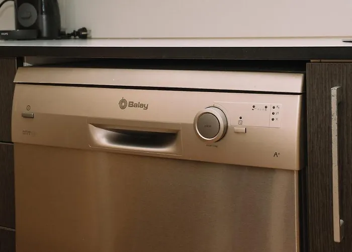 Comodo Luminoso Y Centrico By 比戈